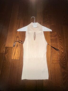 bebe Cream Sleeveless Keyhole Ribbed Tank